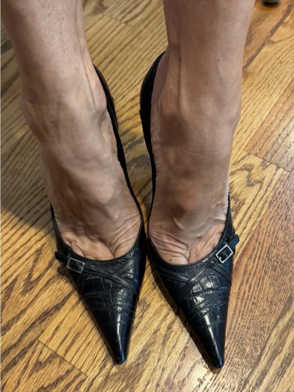Charles David Black Pointed Leather Buckle Pumps - Picture 9 of 11